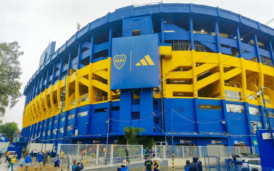 Boca quiere ampliar la Bombonera