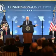 Trump se contradice: amenaza con "muerte, fuego y furia" a Ir�n mientras asegura que la guerra est� "pr�cticamente terminada"