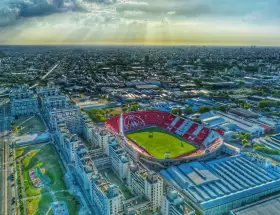 El Tom�s Adolfo Duc�