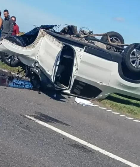 Un choque frontal dej� dos muertos y varios heridos