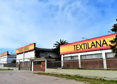 Textilana es la planta marplatense que elabora ropa para la marca Mauro Sergio.