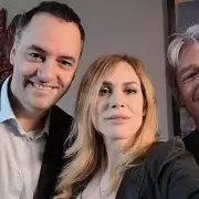 �Se equivoc�? Grandio complic� a Adorni y admiti� que el viaje en jet a Punta del Este se pag� "con plata del Estado"