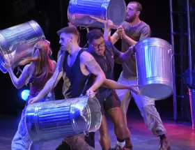 STOMP, la leyenda mundial de la percusi�n en vivo, regresa a la Argentina