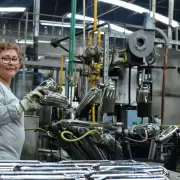 Industricidio: Lumilagro despidi� a 170 trabajadores, ya no produce vidrio y ahora importa todo el material