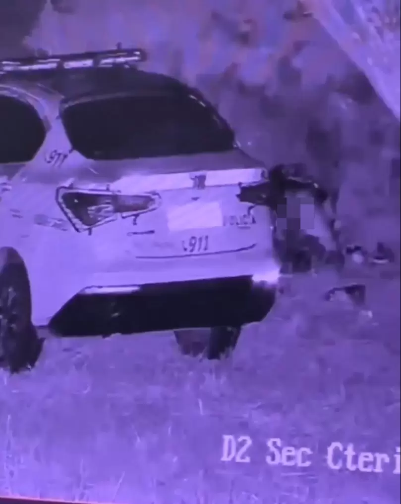 Un joven polic�a de 22 a�os fue desafectado luego de que se viralizara un video en el que se lo ve manteniendo relaciones sexuales