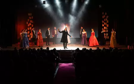Alberdi, el Musical se despide con tres funciones en el Teatro Regina.