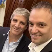 Toto Caputo se alineó detrás de Karina Milei y salió a bancar a Manuel Adorni: "A muerte"