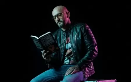 Gonzalo "El Pela" Romero se despide de su saga m�s exitosa con un tour y un libro m�s crudo que nunca