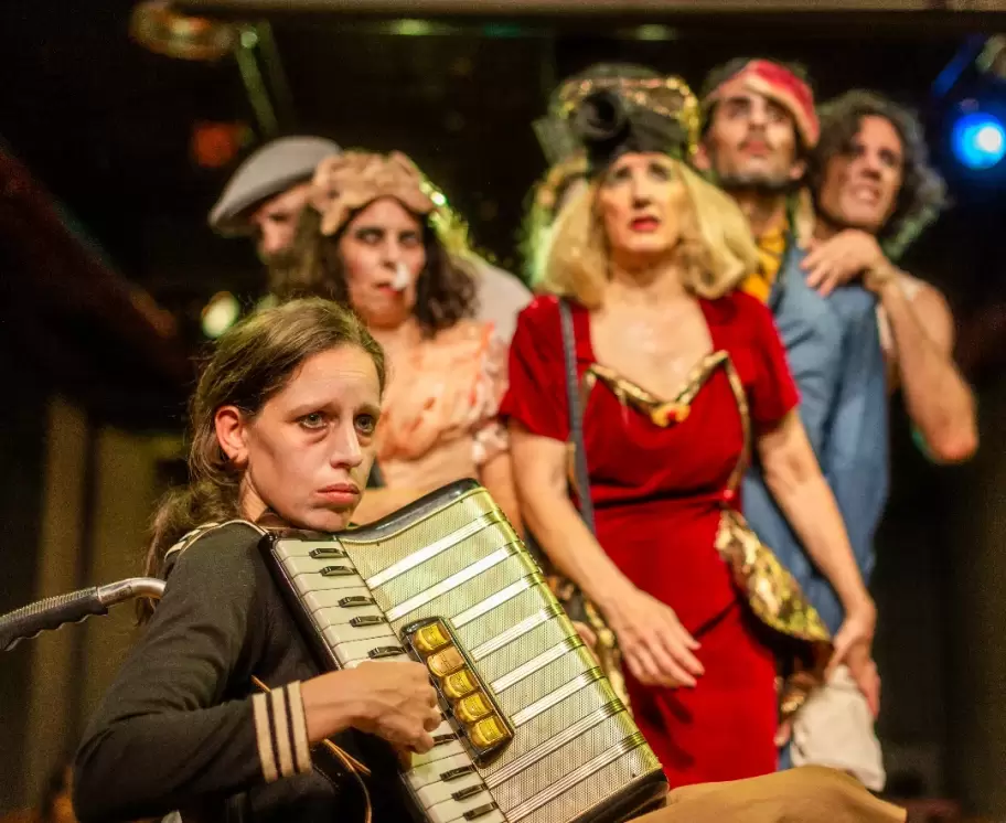 La barbarie de los Nadies