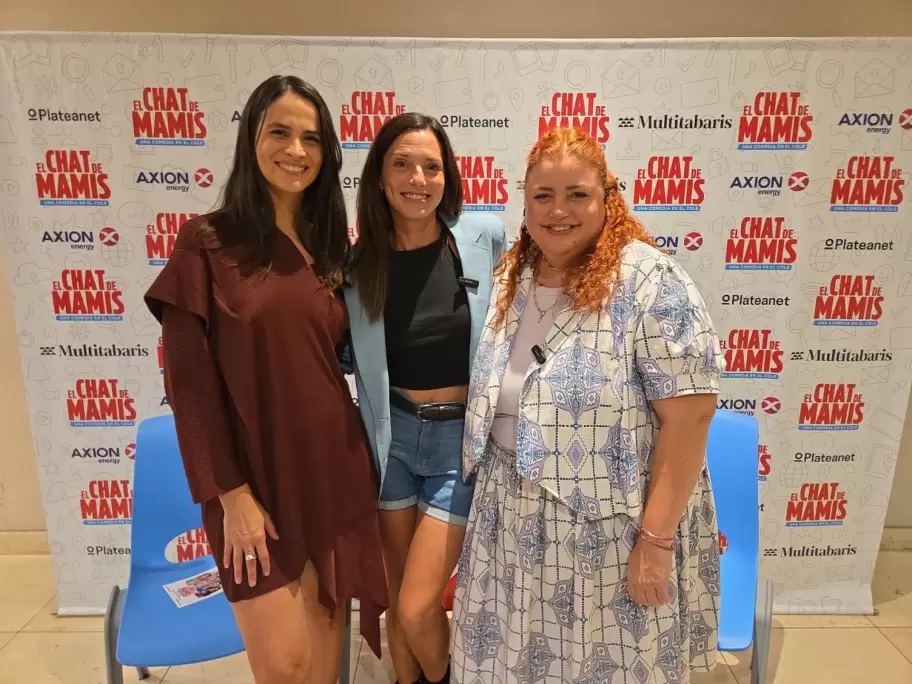 Mica Riera, Manuela Pal y Karina Hernández desmenuzan el caos, el humor y la incomodidad del Chat de Mamis
