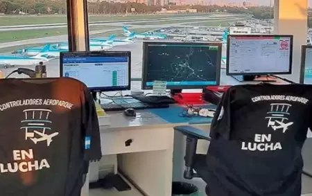 Controladores a�reos exigen mejoras salariales