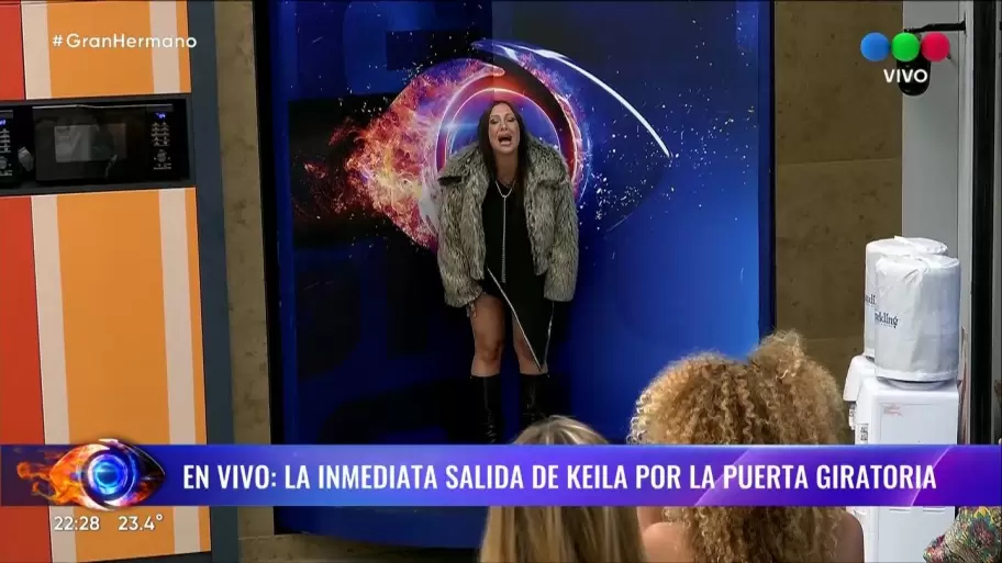 Tras continuas quejas, Keila Sosa fue expulsada por la puerta giratoria