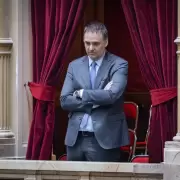 Un aumento que pas� desapercibido: Adorni duplic� sus ingresos en medio de causas judiciales y cuestionamientos patrimoniales