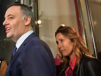 Bettina Angeletti y Manuel Adorni