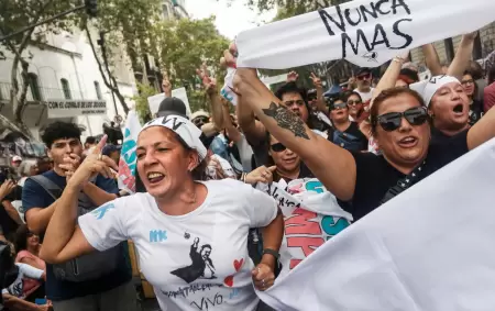 Convocan a marchar a Plaza de Mayo
