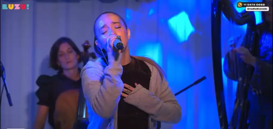 Angelita Torres cantando La Cigarra de Mar�a Elena Walsh