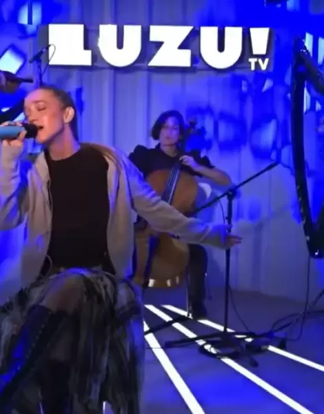 Angelita Torres cantando La Cigarra de Mar�a Elena Walsh