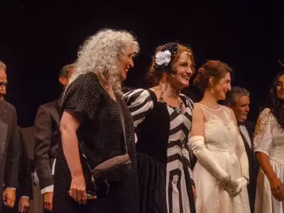 Mar�a y Victoria Carreras