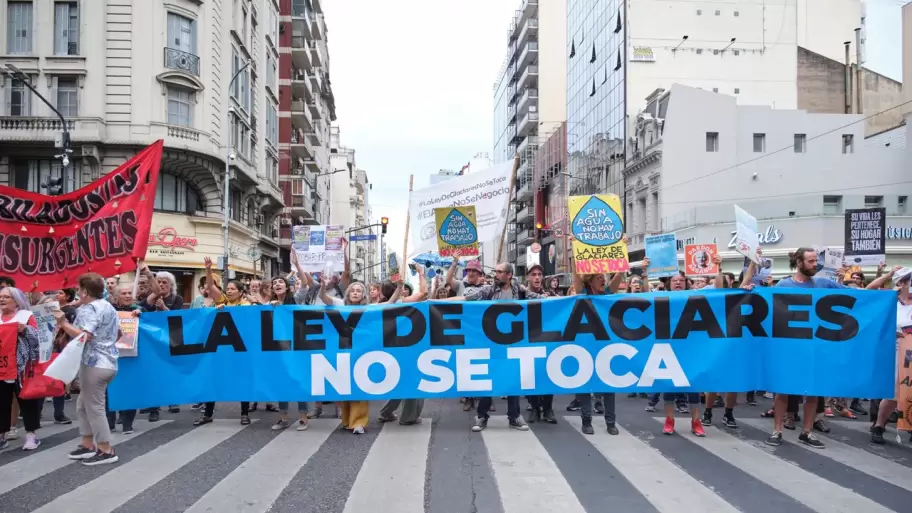Piden inpugnar la audiencia p�blica por la Ley de Glaciares
