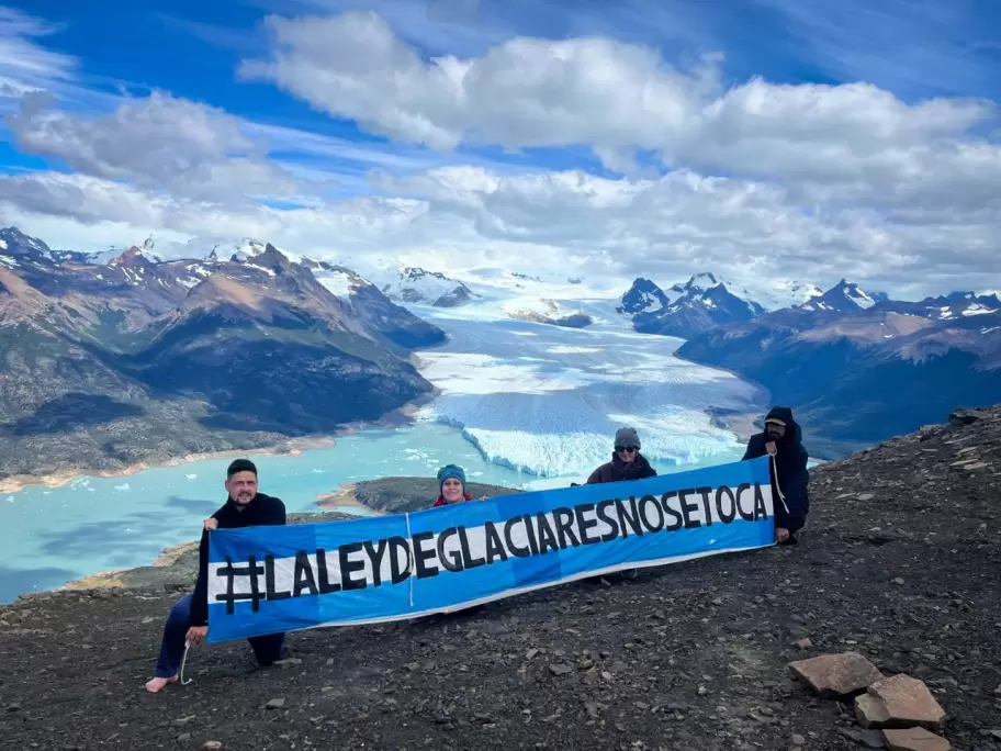 Piden impugnar la pantomima de la audiencia p�blica por la Ley de Glaciares