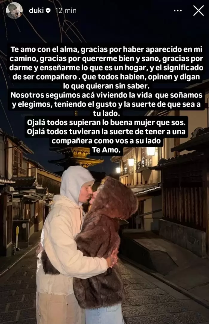 El Duki sali� a bancar a Emilia Mernes, en el medio de los ataques de odio en su contra en las redes sociales.