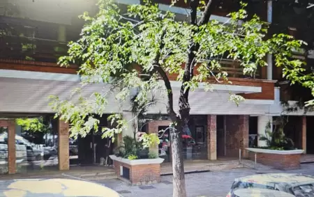 Estudiantes y docentes realizar�n clases p�blicas frente a la casa de Adorni en Caballito