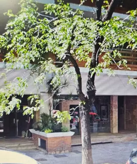 Estudiantes y docentes realizar�n clases p�blicas frente a la casa de Adorni en Caballito