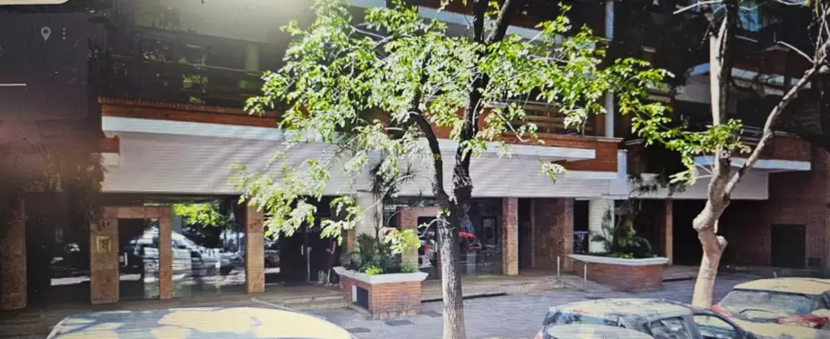 Estudiantes y docentes realizar�n clases p�blicas frente a la casa de Adorni en Caballito