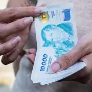 El mercado laboral vuelve a niveles de crisis: el salario m�nimo real acumul� una ca�da cercana al 38% en el gobierno de Milei