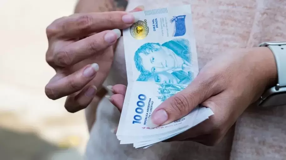 Salarios en caída libre y empleo en retroceso: el mercado laboral vuelve a niveles de crisis