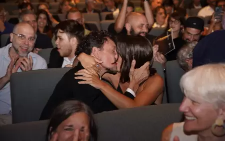 Nico V�zquez junto a Dai Fern�ndez