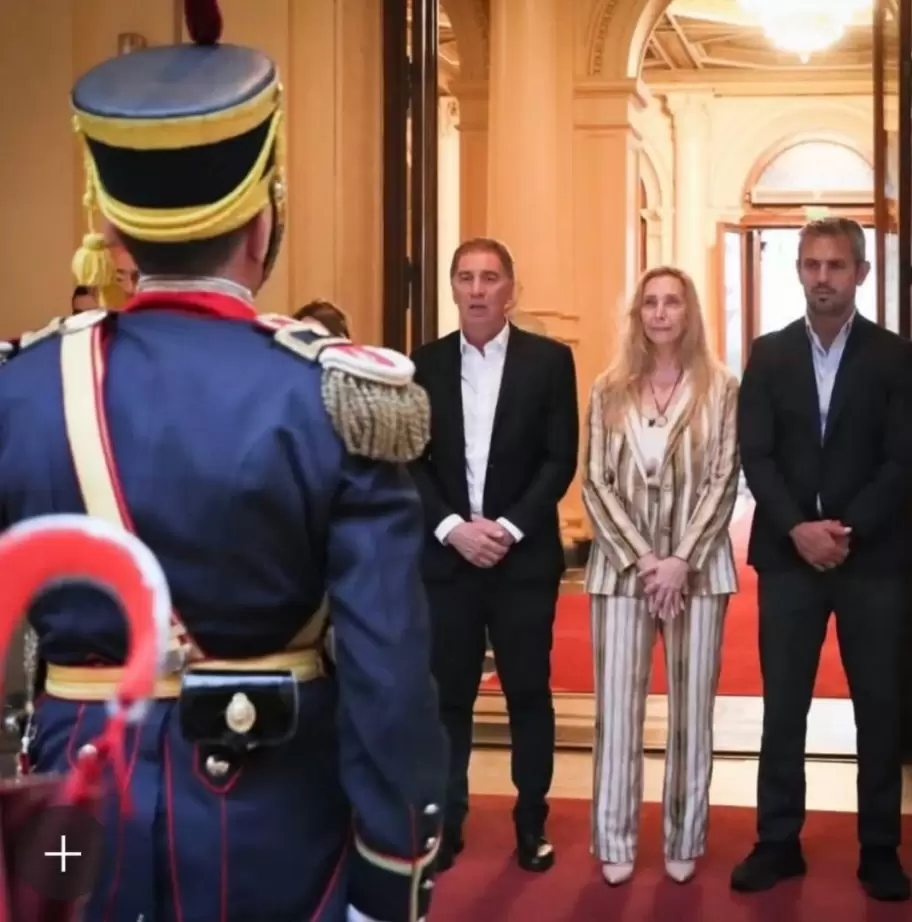 Karina us� a Granaderos para festejar su cumplea�os