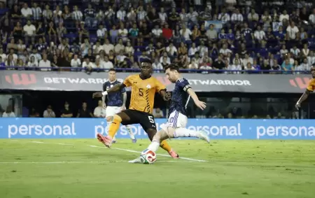 Messi tuvo gol y asistencia contra Zambia, en el �ltimo partido antes del Mundila 2026.