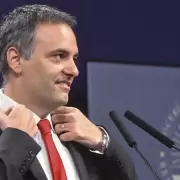 ¿No hay plata? Milei duplicó los sueldos de los funcionarios nacionales a principio de año