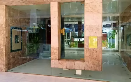 La fachada del departamento de Adorni en Caballito