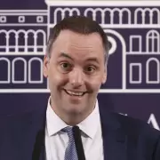 Adorni bajo la lupa: una escribana con antecedentes ligados al narcotr�fico y una trama inmobiliaria que inquieta a la Justicia