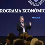 Los mil exabruptos de Caputo en Rosario: de las "patadas en el culo" a la nueva guerra contra la industria automotriz