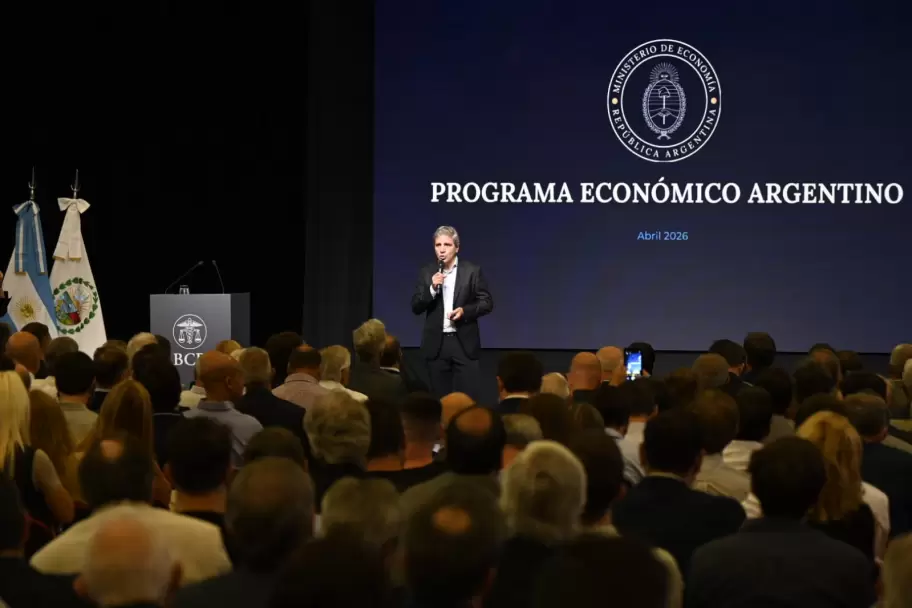 Caputo en la Bolsa de Comercio de Rosario