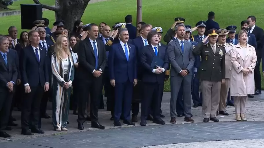 Javier Milei encabez� un nuevo aniversario del D�a del Veterano y de los Ca�dos en la Guerra de Malvina