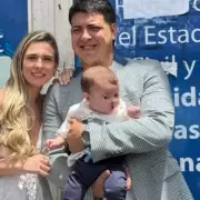 Murieron abrazados bajo la tormenta: ten�an dos hijos, intentaron refugiarse dentro de su auto y la furia del agua los arrastr�