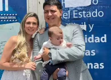 Mariano y Solana intentaron refugiarse dentro de su auto, pero la furia del agua los arrastr� hacia la muerte