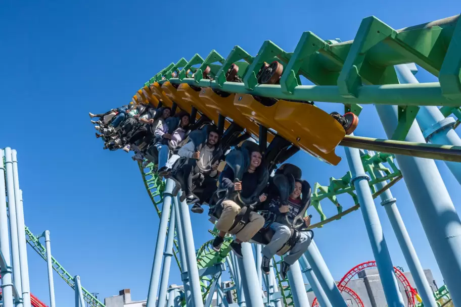 Una falla en el Parque de la Costa dej� a pasajeros suspendidos en el aire