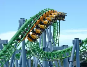 Una falla en el Parque de la Costa dej� a pasajeros suspendidos en el aire