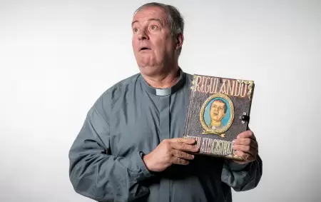 Fabio Alberti estrena La Apocalipsis Existe con sus grandes personajes.