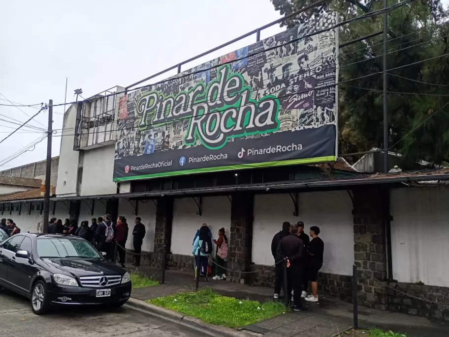 Clausuran y desalojan el emblem�tico boliche Pinar de Rocha