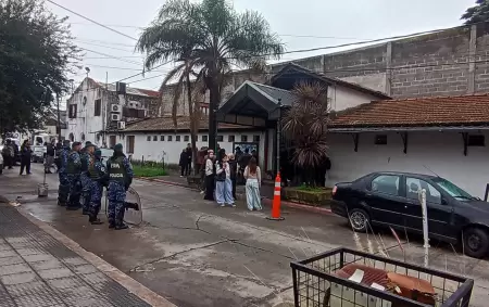 Clausuran y desalojan el emblem�tico boliche Pinar de Rocha