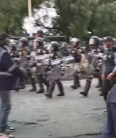 Tensi�n en Puente Pueyrred�n