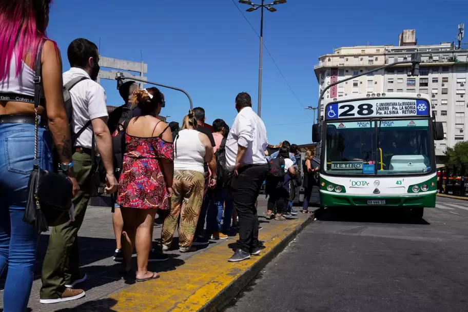 Paro de colectivos en el AMBA