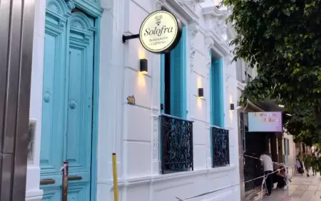 El restaurante Solofra est� ubicado en Alsina 148, Avellaneda.