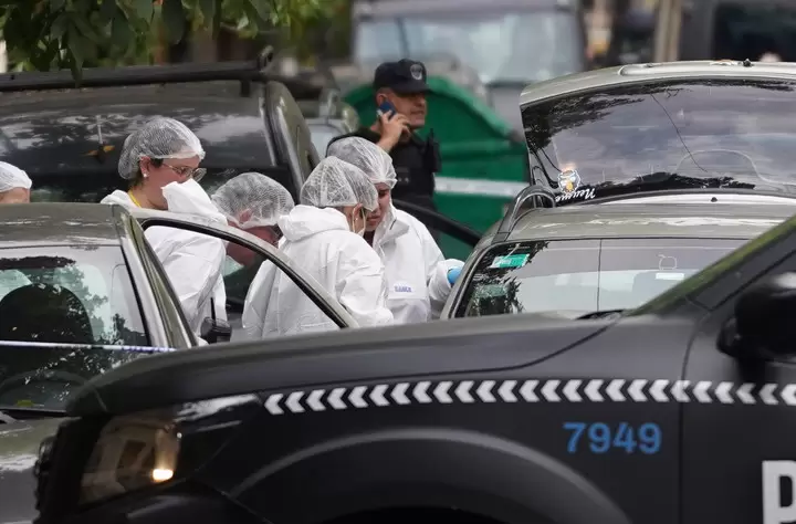 Una polic�a de la Federal dispar� e hiri� a cuatro personas en un viaje "compartido" de Uber